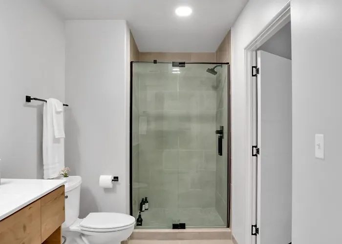 Modish 1br - Bok, Near Blue Dome, Pets Allowed *