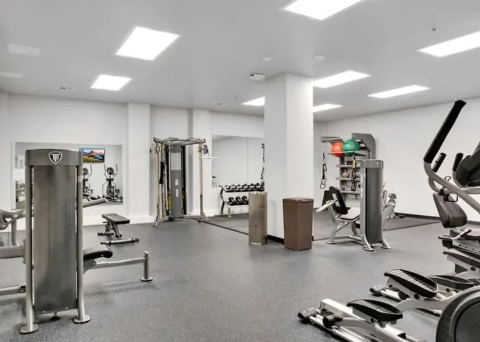 Modish 1br - Bok, Near Blue Dome, Pets Allowed Apartment